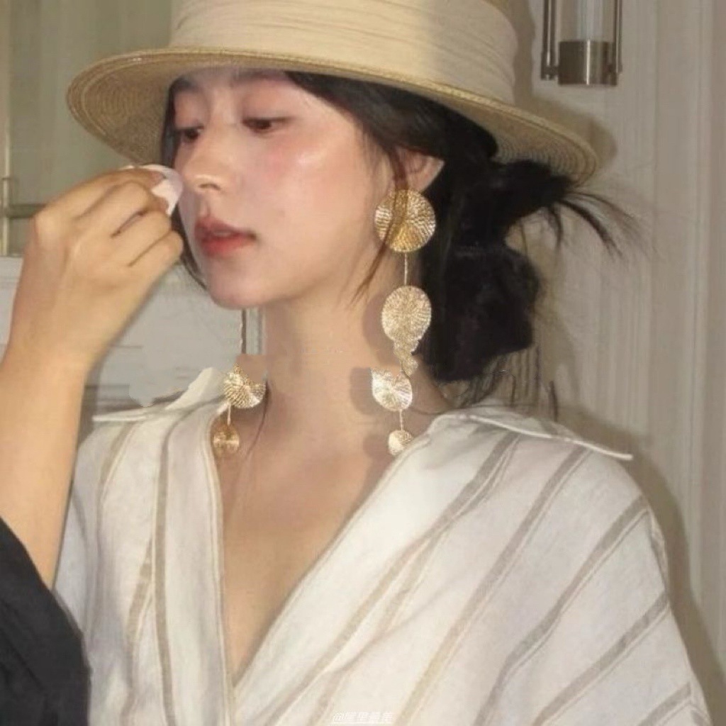 Pendientes de borlas con discos redondos dorados estilo retro y aguja de plata, de diseño exclusivo, elegante y sofisticado, accesorios de moda versátiles para mujer. - Image 4